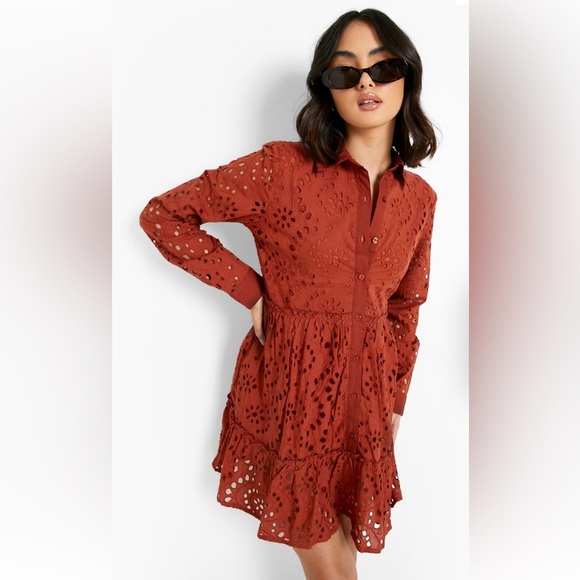 Dresses & Skirts - Boohoo eyelet dress US size 4
